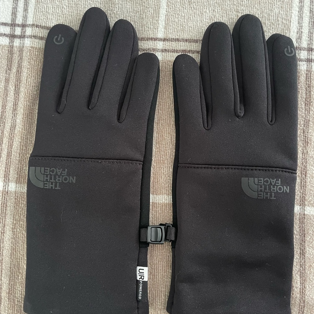 Black Northface Gloves